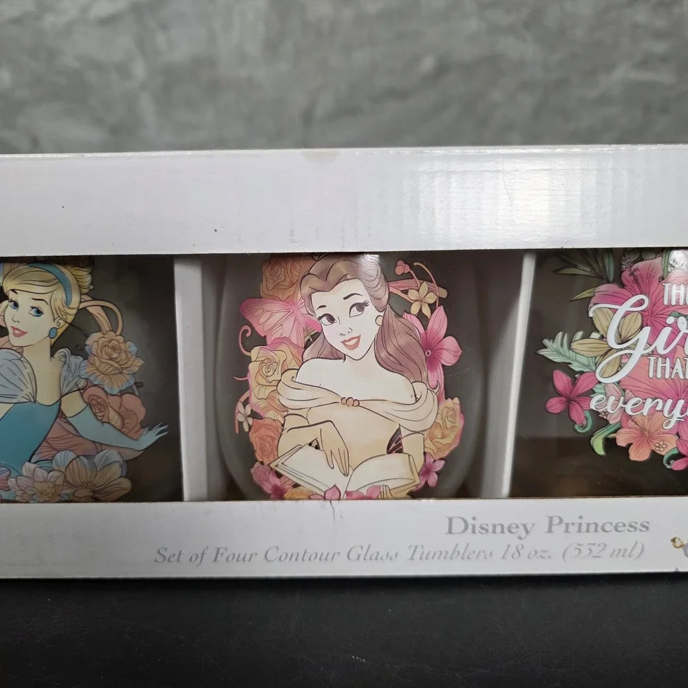 Disney Princess Contour Glass Tumblers 4pc Set 18oz NIB Kitchenware Gift Set